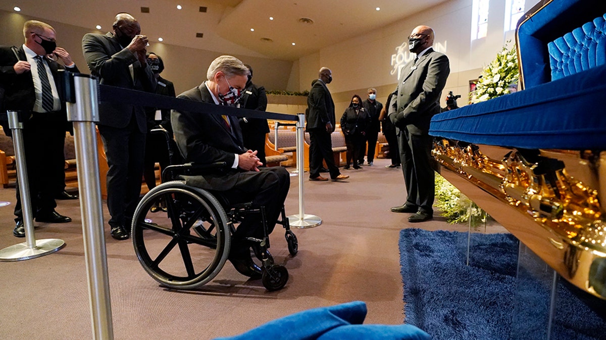 Texas Gov. Greg Abbott pays respects at George Floyd visitation in Houston | Fox News