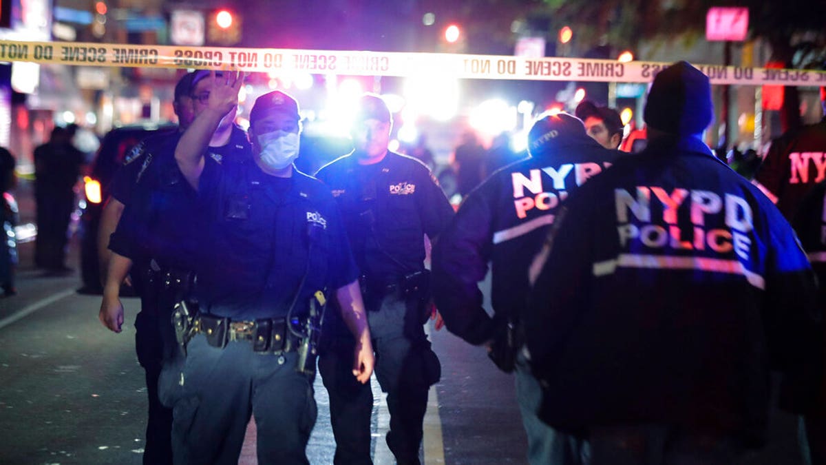 39-year NYPD Vet Says ‘palpable Fear’ Still Plagues City As Crime ...