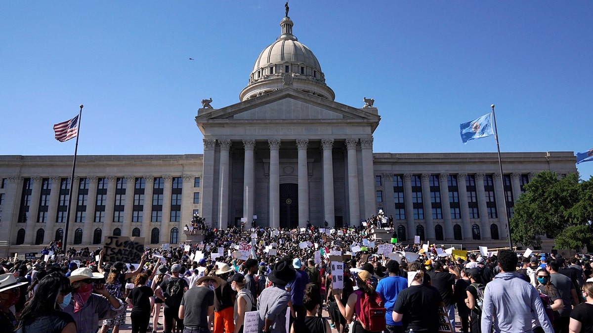 Protesters pack the plaza in front of the Oklahoma State Capitol during a Black Lives Matter protest during nationwide unrest following the death in Minneapolis police custody of George Floyd, in Oklahoma City, Oklahoma, U.S., May 31, 2020. (Reuters/Nick Oxford)
