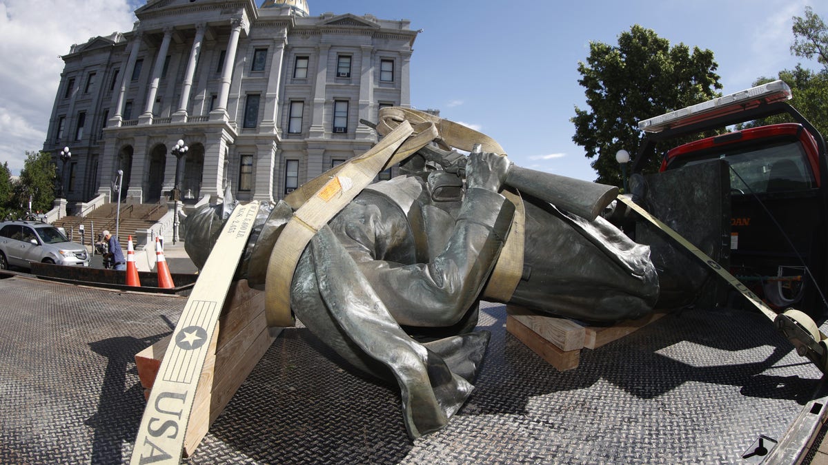 Civil War Monument statue