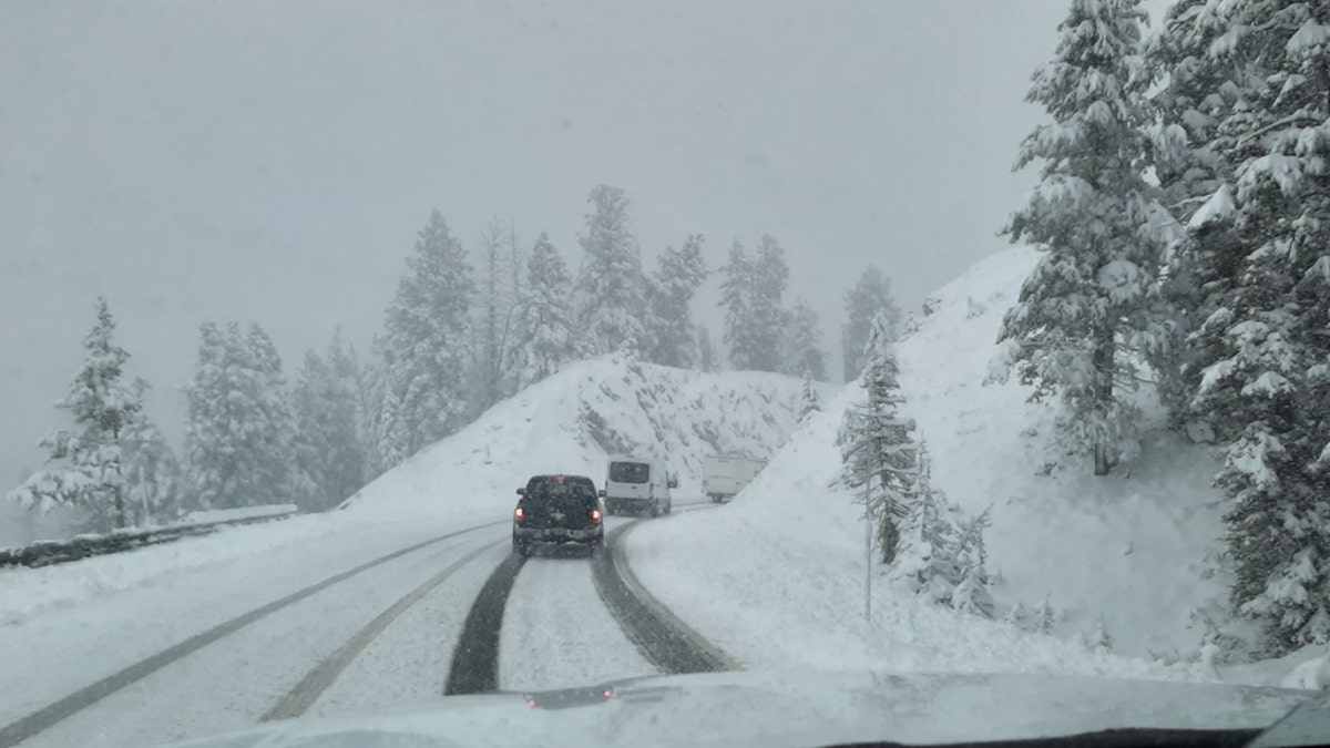 Heavy snow fell in Idaho on Wednesday morning, cuasing some vehicles to get stuck as up to 10 inches of snow was reported in some locations.