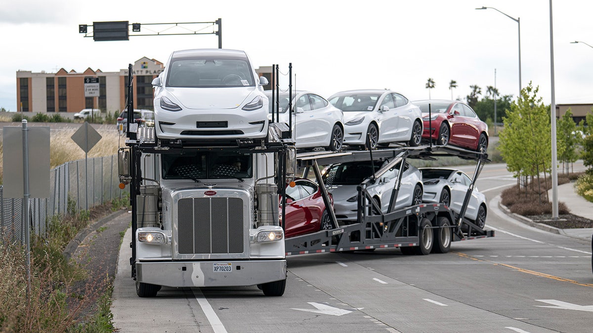 Tesla Model 3 Becomes Best-selling Car In California, First Electric To ...