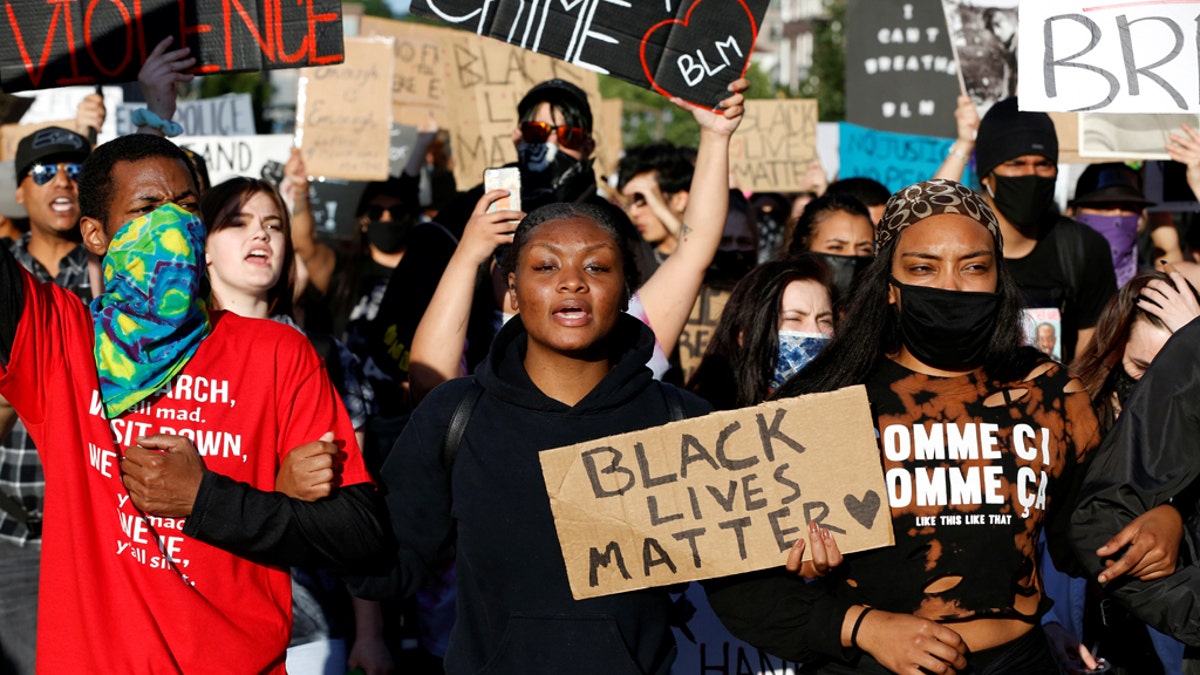 Protesters rally against the death in Minneapolis police custody of George Floyd, in Portland, Oregon, U.S. June 3, 2020. REUTERS/Terray Sylvester