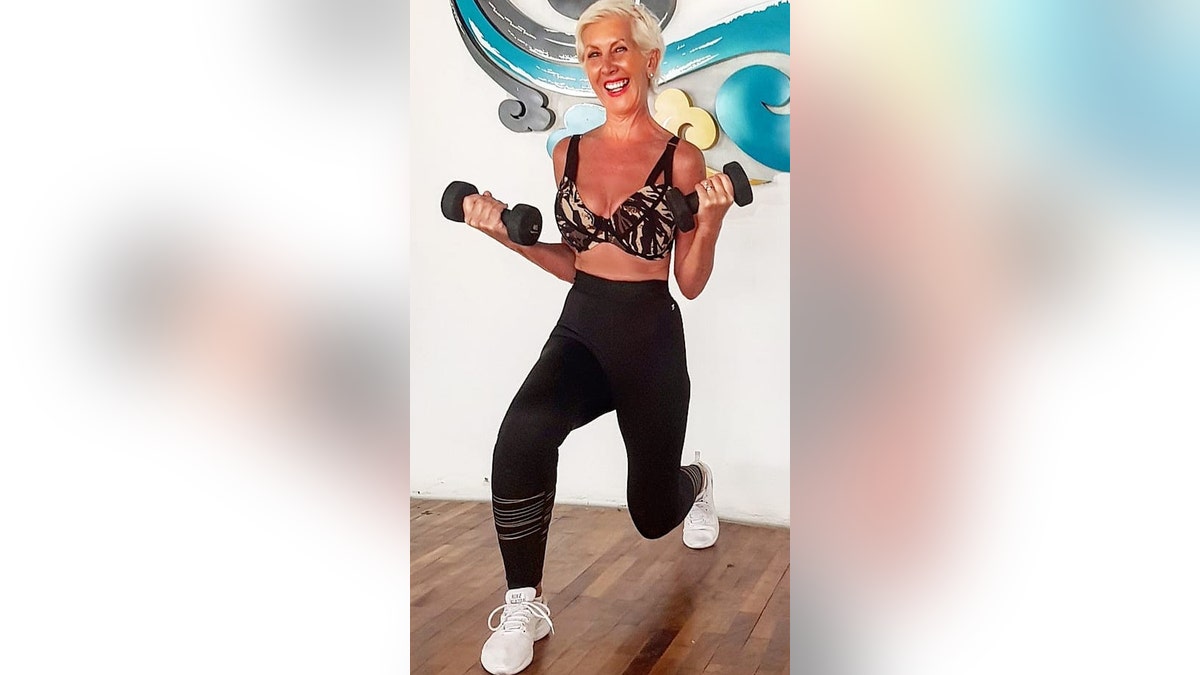Age-defying' woman, 62, claims men from '20 to 70' try to chat her up on  Instagram