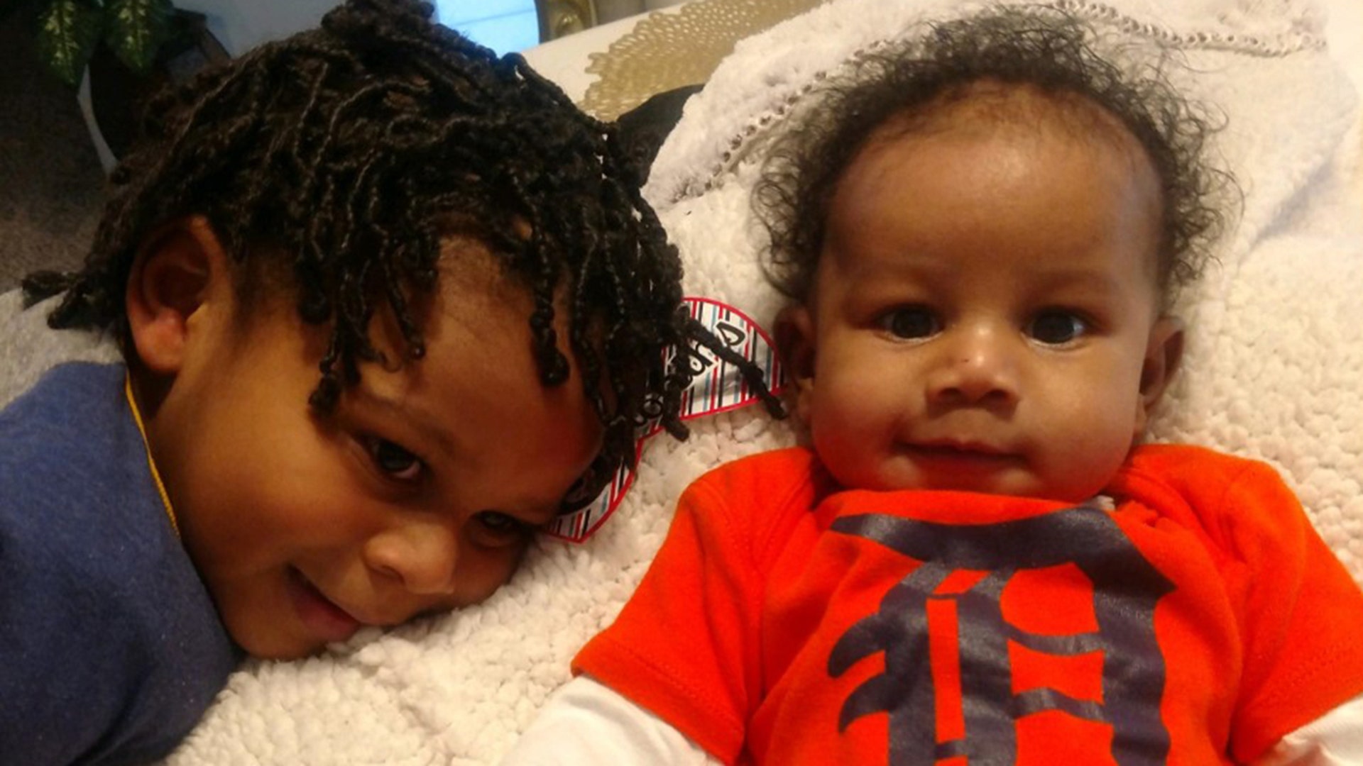 I cannot see my grandparents or almost 90 year old great grandparents ..my name is MOSES and I arrived January 30, 2020. Just in time to part the way for change! I can only see my big brother Mario he has informed me we are part of the "D" so I'm here to represent. Hello world!