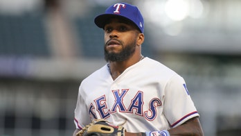 Indians' Delino DeShields recalls Yankees fans hurling racial slurs at him during 2017 game: 'That’s f--ked up'