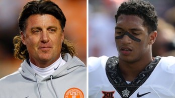 Oklahoma State's Chuba Hubbard defends comments about Mike Gundy over OAN shirt, but regrets tweet