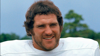 Jim Kiick, Dolphins RB from NFL team's 17-0 season, dead at 73