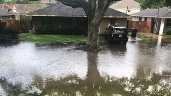 New Orleans sees flooding on over 100 streets from heavy rain, pumps to drain city impacted by turbine outage