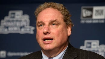 Yankees president Levine calls for MLB talks to resume