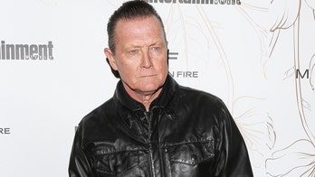 Robert Patrick denounces 'angry mobs' who are destroying people's businesses