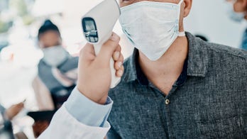 Canada to mandate temperature checks for incoming and outgoing airline passengers