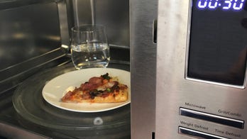 Domino's shares pizza reheating hack to prevent sogginess; pizzeria owner not convinced