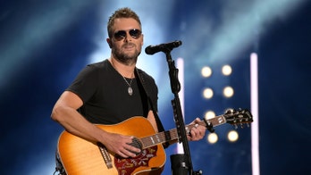 Eric Church grabs attention at 2020 ACMs with ‘Stick That in Your Country Song’