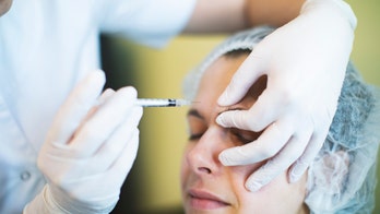 Florida plastic surgeon offers drive-through Botox to quarantined residents
