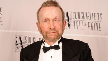 Johnny Mandel, composer who wrote 'M*A*S*H' theme song, dead at 94