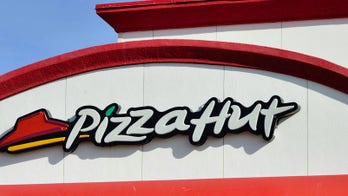 Duo points gun at Pizza Hut worker over missing bottle of soda: report