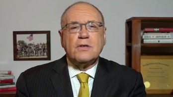 Dr. Marc Siegel calls Biden's willingness to lock down US this winter 'very disturbing'