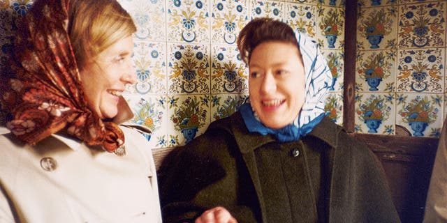 Lady Anne Glenconner (left) and Princess Margaret.