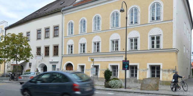 Austria approves plan to turn Hitler's birthplace into a police station ...