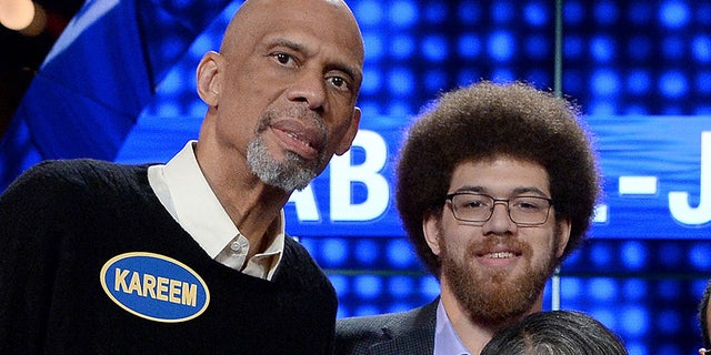 Family members from the NBA's all-time leading scorer and six-time NBA champion Kareem Abdul-Jabbar will take on retired NBA Legend Ralph Sampson and his family. (Getty/ 2017)