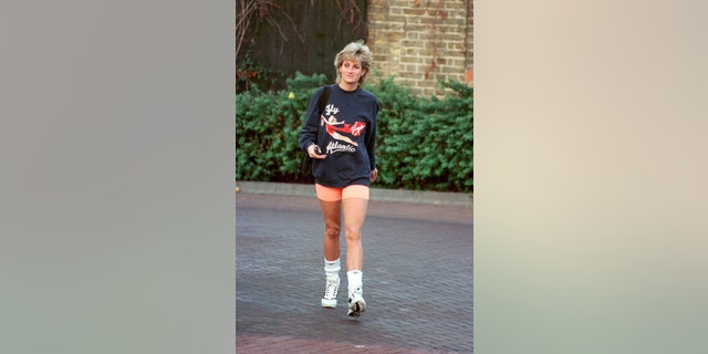 Princess Diana leaving Chelsea Harbour Club, London in November 1995.