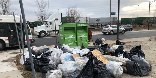 Scott Presler arranged a cleanup event in Chicago.