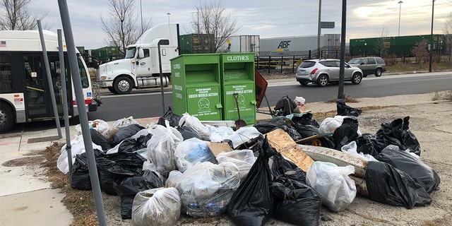 Scott Presler arranged a cleanup event in Chicago.