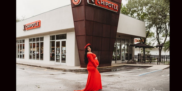 The exterior photos were reportedly taken before the chain opened up.