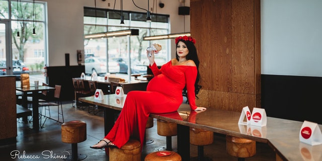 The Florida mom-to-be teamed up with photographer Rebecca Pace to plan the burrito-loving photoshoot in June.