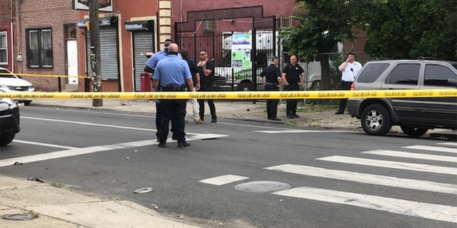 Police tape off the area around where a 24-year-old man died in an ATM explosion Tuesday. (Courtesy Laura Dawn Johnson/Twitter @LaurenDawnFox29)