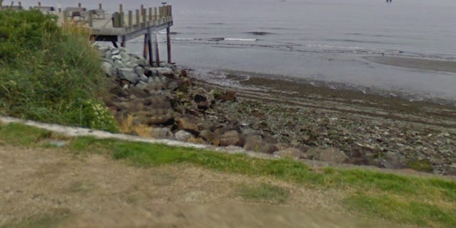 Human remains found near Seattle beach