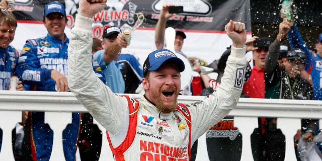 Dale Earnhardt Jr. named to 2021 NASCAR Hall of Fame with Stefanik ...