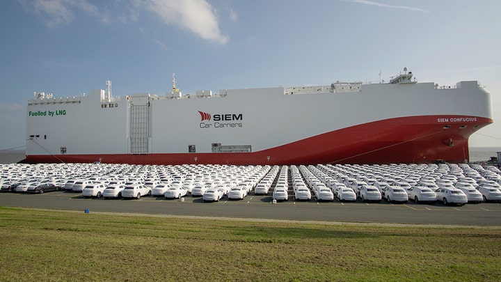 One Direction's custom-built 'Mystery Machine' Volkswagen van set for auction