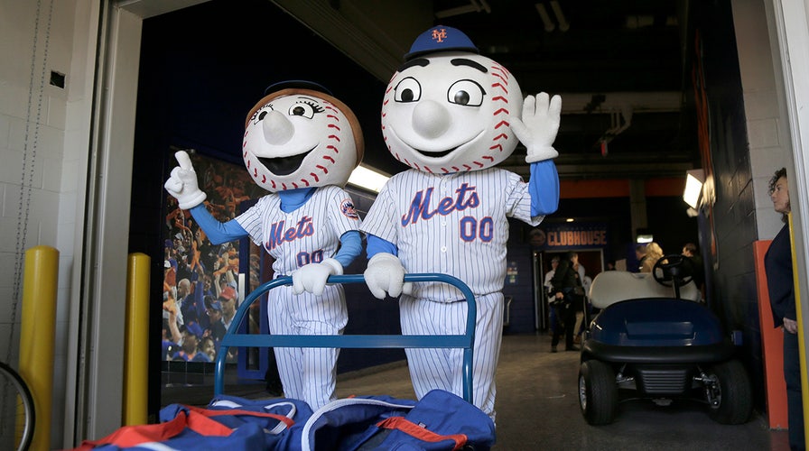 Phillie Phanatic, Mr Met, MLB mascots now permitted in parks