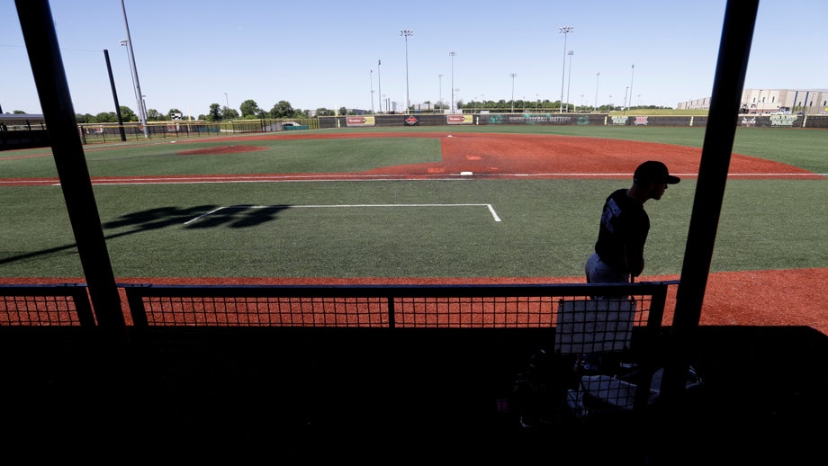 Players union says MLB won't respond to latest proposal, not willing to play more than 60 games