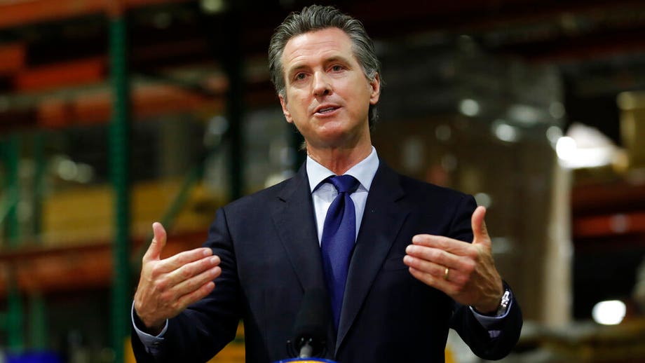 California Gov. Newsom orders bars closed in counties including Los Angeles, citing coronavirus