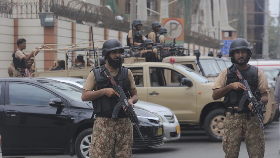Militant siege on Pakistan stock exchange leaves at least 3 dead