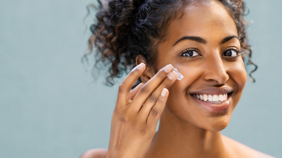 Skin expert on retinoid benefits for young and aging consumers: ‘It’s safe to use’