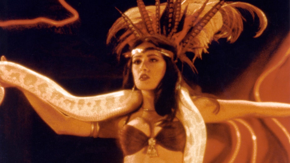 Salma Hayek shakes her hips in throwback clip from 'From Dusk Till Dawn
