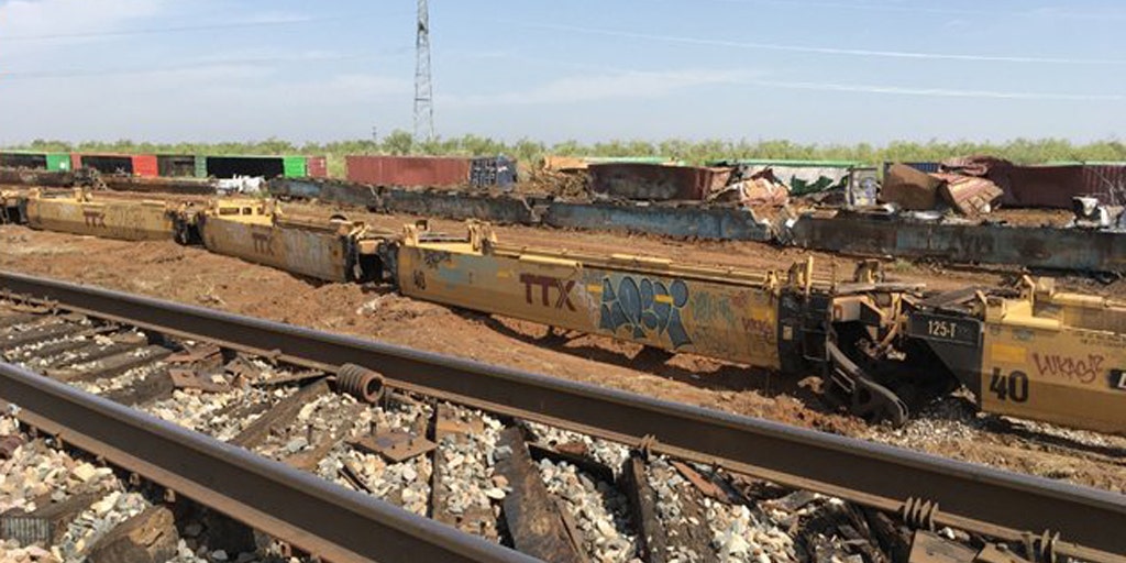 Severe thunderstorm winds in Texas derail 86 cars on train, cause  'significant' damage
