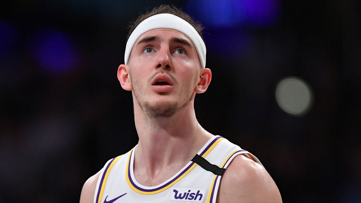 Lakers Alex Caruso arrested for marijuana possession in Texas