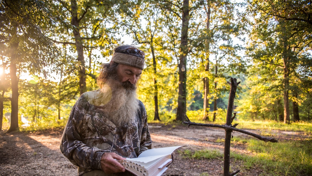Phil Robertson reading the Bible