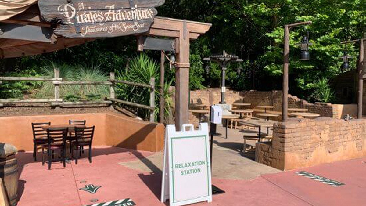 An image of a relaxation station near Frontierland and Adventureland, Magic Kingdom.