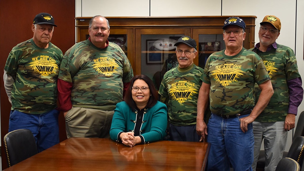 Sen. Tammy Duckworth, D-Ill., meets with members of the United Mineworkers of America (UMWA) on Nov. 6, 2019. Photo courtesy of Sen. Duckworth’s office.