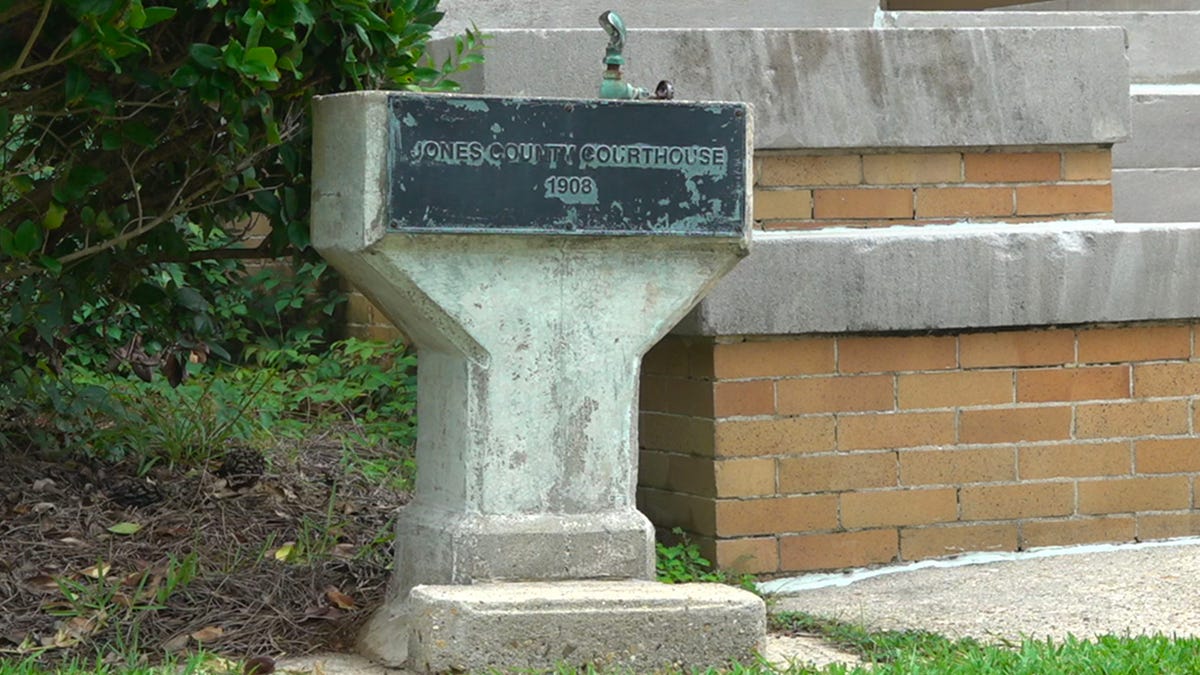 The formerly segregated fountains now have plaques on them that hide the words "white" and "colored." (Fox News/Charles Watson)