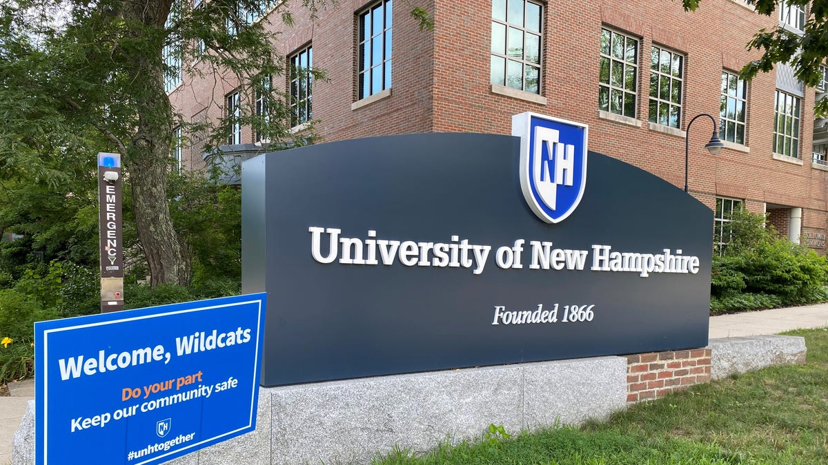 UNH sign 