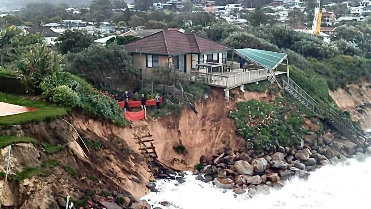 The Terrigal Fire Station says it is responding tp "homes at significant risk of structural collapse due to beach erosion.” (Terrigal Fire Station)