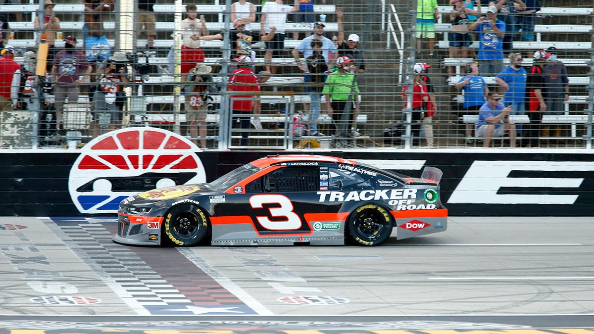 Austin Dillon Wins Texas NASCAR Race In Front Of Thousands Of Fans ...