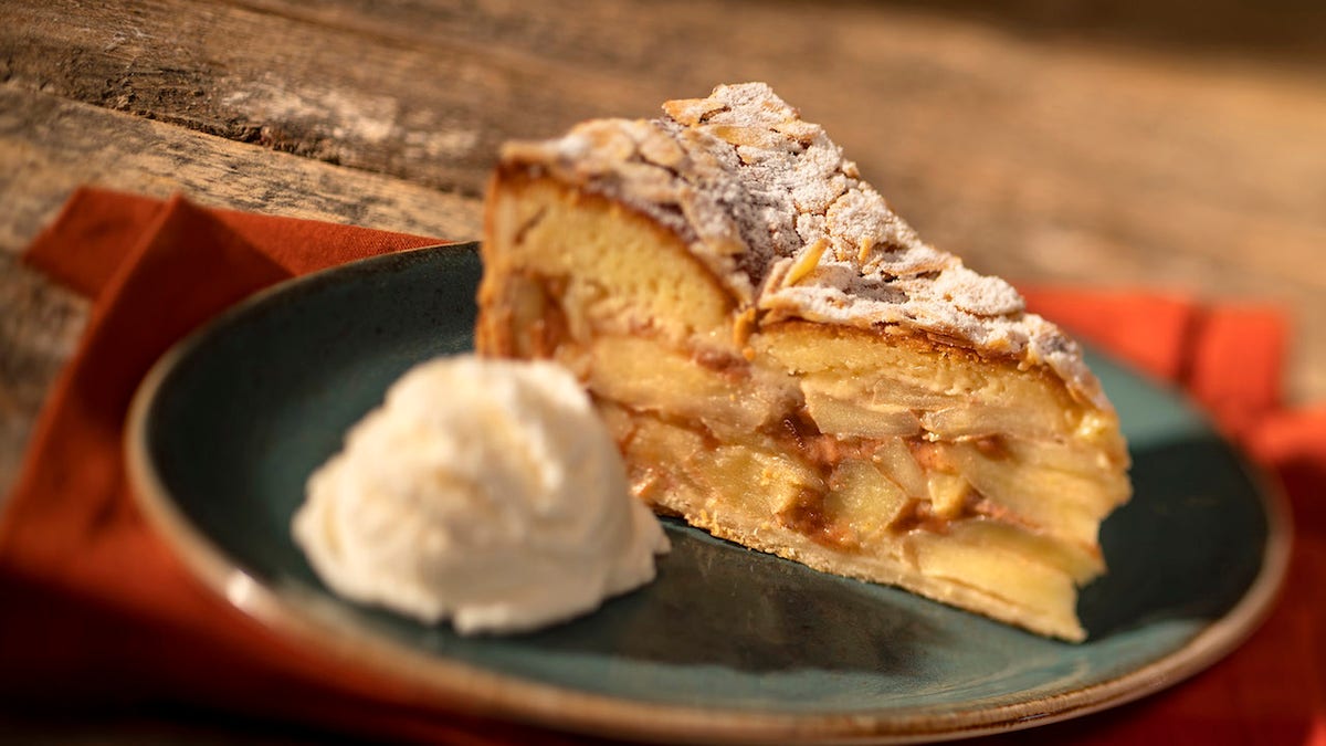 The parks blog recently shared step-by-step instructions for the traditional treat, as prepared by the Whispering Canyon Café at Disney’s Wilderness Lodge in Orando, Fla.